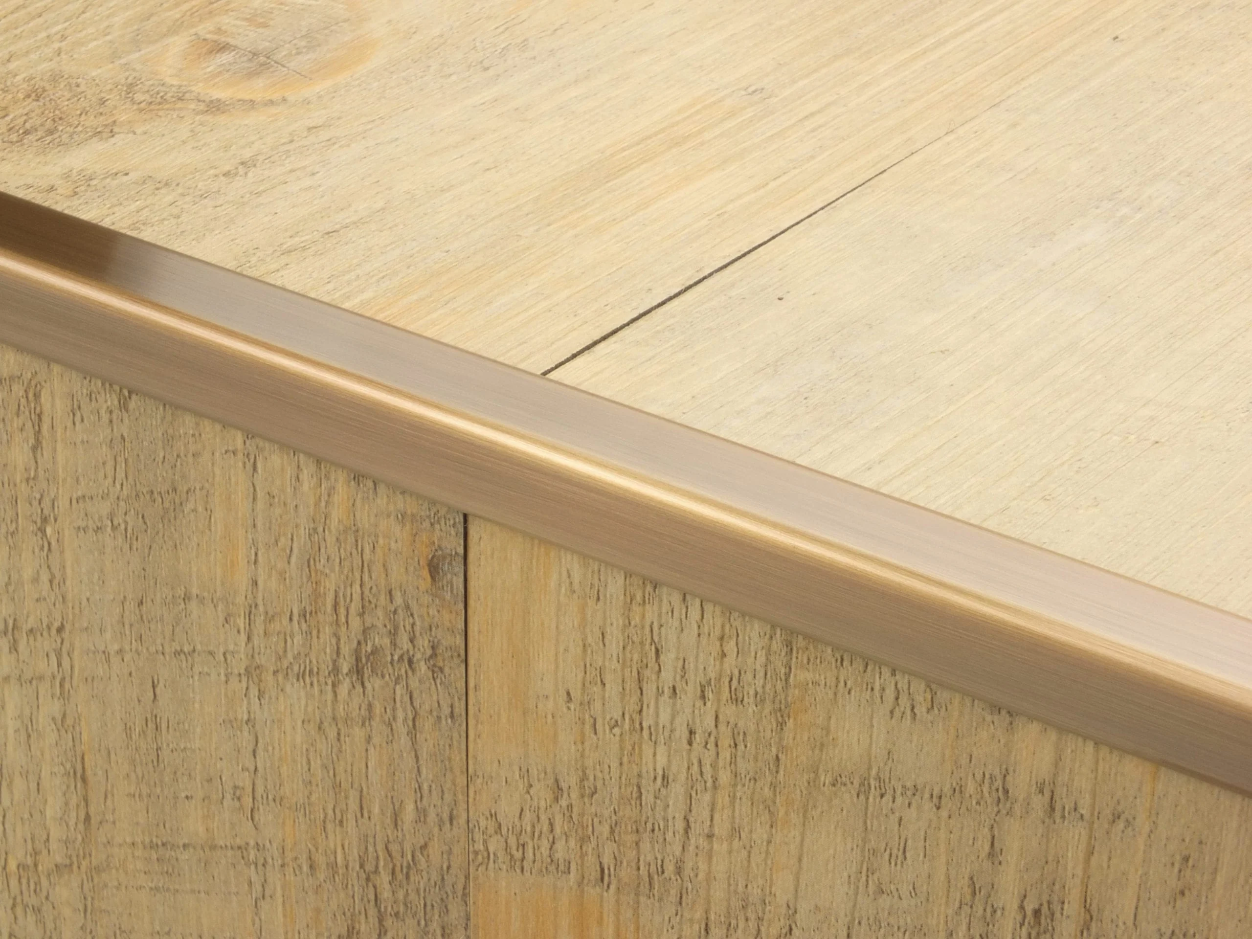 Premier Rake Back Lip - Antique Brass
